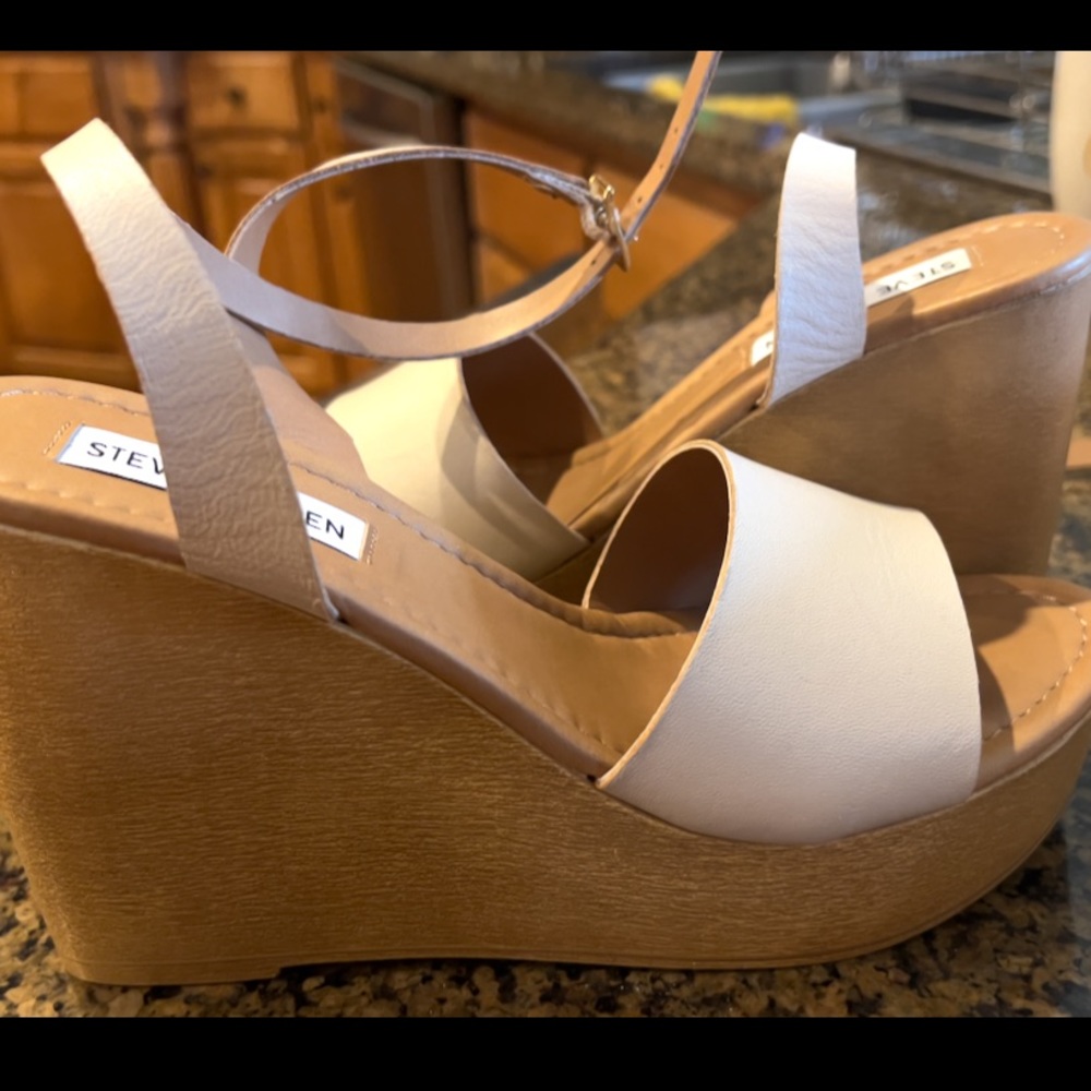 Women's Tan Wedge Sandals
